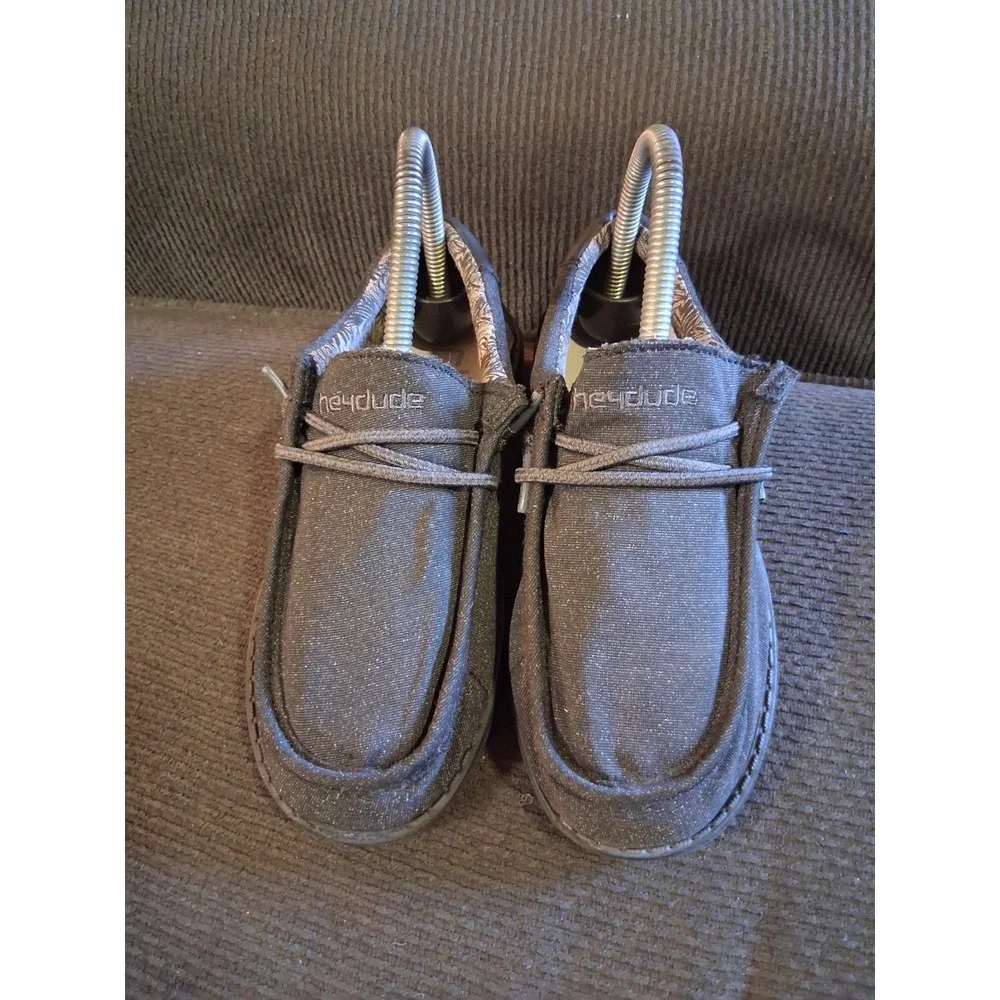 Hey Dude Wally Slip Ons Youth Sz 3 Black Casual Versatile Comfort Washable Shoes